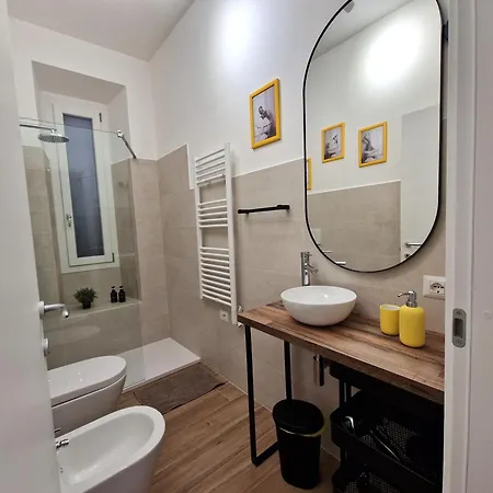 Varia Domus Apartment *